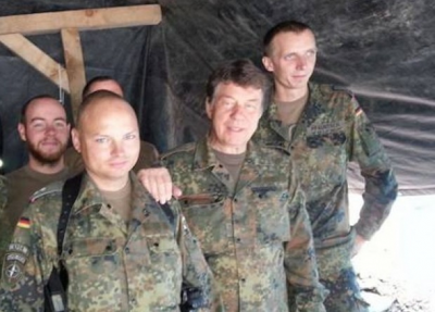 Ο Ρεχάγκελ «στρατιώτης» στο Κόσοβο - Φωτογραφία 1