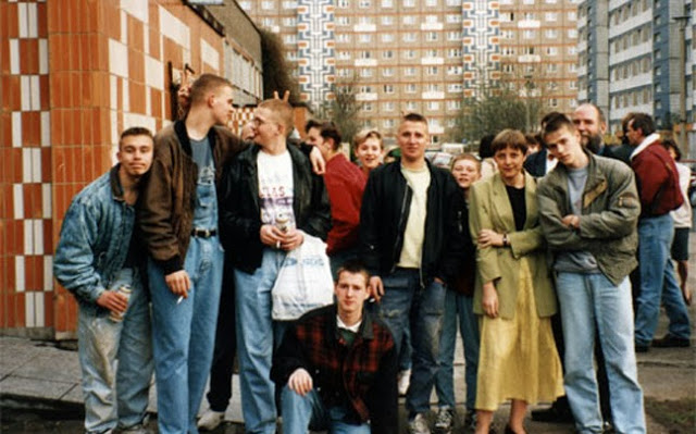 Όταν η Μέρκελ βρέθηκε σε δραστηριότητα νεοναζί - Φωτογραφία 2