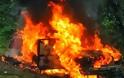 Κάτω Αχαΐα: Στις φλόγες φορτηγό τα ξημερώματα