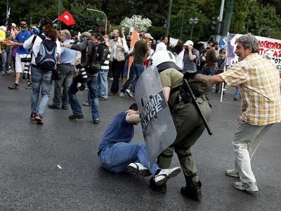 Αυτό δεν είναι φασισμός κύριοι κυβερνώντες; - Φωτογραφία 26