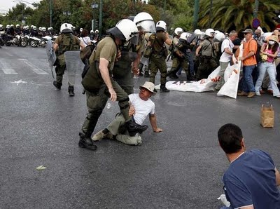 Αυτό δεν είναι φασισμός κύριοι κυβερνώντες; - Φωτογραφία 28