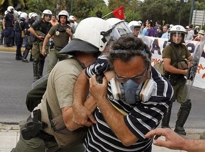 Αυτό δεν είναι φασισμός κύριοι κυβερνώντες; - Φωτογραφία 44