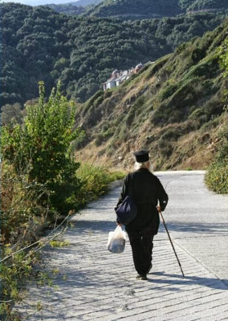 3622 - Οι συμμετέχοντες στην Έκθεση φωτογραφίας «Το Άγιον Όρος των προσκυνητών» της Αγιορειτικής Εστίας - Φωτογραφία 11