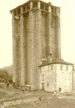 3623 - Ο Πύργος του Καβαλλάρη (Μιλούτιν) - Φωτογραφία 2