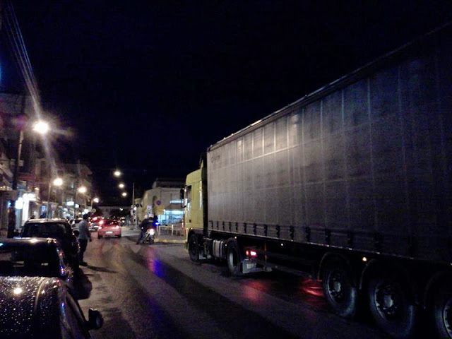 Βούλγαρος φορτηγατζής προκάλεσε πανικό στο κέντρο της Ξάνθης - Φωτογραφία 4