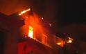Φωτιά έκαψε ολοσχερώς οικία στην οδό Ντεντοπούλου - Φωτογραφία 1