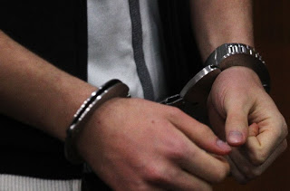 19χρονος συνελήφθη με πλαστές ταυτότητες της ΕΥΠ και του ΣΔΟΕ - Φωτογραφία 1