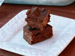 Κέικ σοκολάτας χωρίς αλεύρι, με γλάσο - Φωτογραφία 1