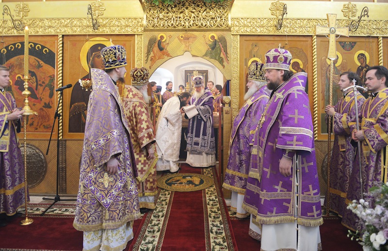 Βυζαντινή μεγαλοπρέπεια -  Η Ύψωση του Τιμίου Σταυρού στη Μόσχα (ΦΩΤΟ + ΒΙΝΤΕΟ)...!!! - Φωτογραφία 10