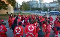 Δράση της Νεολαίας Ανεξάρτητων Ελλήνων - Παράδοση τροφίμων στον Ερυθρό Σταυρό Θεσσαλονίκης
