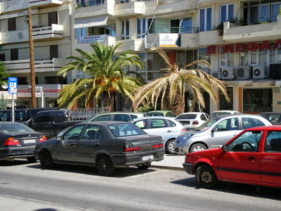 Το σκαθάρι-φονιάς συνεχίζει να τρώει τους φοίνικες - Φωτογραφία 2