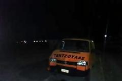 Τρελό φορτηγάκι... την έφαγε τη κολώνα στα Τρίκαλα