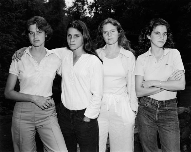 4 αδελφές φωτογραφήθηκαν κάθε χρόνο επι 36 χρόνια - Φωτογραφία 1