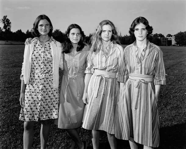 4 αδελφές φωτογραφήθηκαν κάθε χρόνο επι 36 χρόνια - Φωτογραφία 2