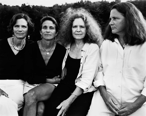 4 αδελφές φωτογραφήθηκαν κάθε χρόνο επι 36 χρόνια - Φωτογραφία 32