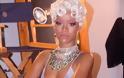 Rihanna: Με διχτυωτή, ολόσωμη φόρμα στα γυρίσματα του νέου της βίντεοκλιπ - Φωτογραφία 6