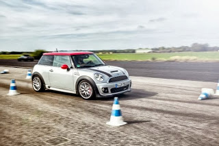 MINI Driving Experience - Φωτογραφία 3