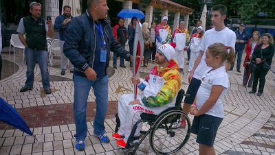 Η Ολυμπιακή Φλόγα άναψε στο Καρπενήσι - Φωτογραφία 2