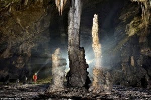 Ανακαλύφθηκε γιγάντια σπηλιά που έχει τα δικά της καιρικά φαινόμενα - Φωτογραφία 3