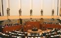Φινλανδία: Έδιωξαν βουλευτή λόγω ναζιστικού χαιρετισμού