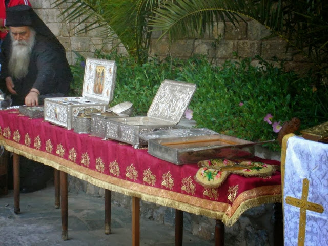 3657 - Λειψανοθήκες από την Ιερά Μονή Αγίου Παύλου Αγίου Όρους - Φωτογραφία 1