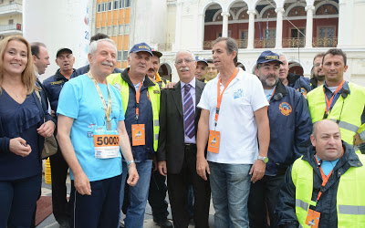 Πάτρα: Πλημμύρισαν οι δρόμοι της πόλης από τους 2.500 δρομείς του Run Greece - Φωτογραφία 3