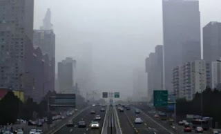 Σε νέα ανώτατα επίπεδα η ρύπανση στο Πεκίνο - Φωτογραφία 1