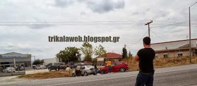 Τροχαίο ατύχημα στα Τρίκαλα - Φωτογραφία 2