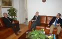 Συνάντηση Δημάρχου Πατρέων με τον Πρέσβη της Αργεντινής - Φωτογραφία 1