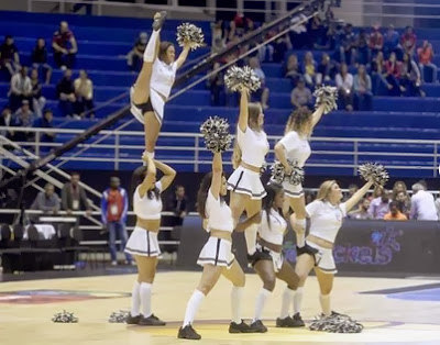 ΑΡΕΣΑΝ... ΟΙ CHEERLEADERS ΤΟΥ ΔΙΗΠΕΙΡΩΤΙΚΟΥ *PHOTOS* - Φωτογραφία 1