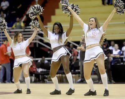 ΑΡΕΣΑΝ... ΟΙ CHEERLEADERS ΤΟΥ ΔΙΗΠΕΙΡΩΤΙΚΟΥ *PHOTOS* - Φωτογραφία 2