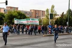 Στο υπ. Εθνικής Αμύνης εργαζόμενοι των ναυπηγείων Σκαραμαγκά