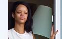 Καλά ξυπνητούρια Rihanna! - Φωτογραφία 2