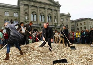 Ελβετία:Βρέχει λεφτά για όλους - Φωτογραφία 1