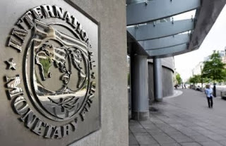 Επιπλέον μέτρα 6,6 δισ. και «κούρεμα» ζητά το ΔΝΤ - Φωτογραφία 1