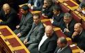 Άρση ασυλίας έξι χρυσαυγιτών βουλευτών εισηγείται η Βουλή