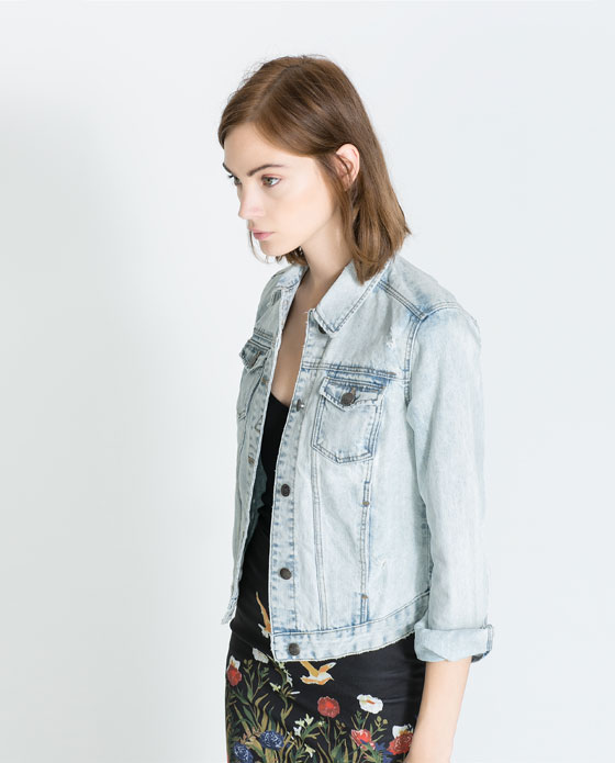 Must Haves: Τα 5 denim κομμάτια που πρέπει να έχει η φθινοπωρινή σου γκαρνταρόμπα - Φωτογραφία 6