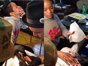 Η RiRi χτύπησε τατουάζ με την τεχνοτροπία των Μαορί [Video] - Φωτογραφία 1