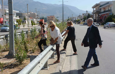 Πάτρα: Αυτοψία Δημαρά στην Ελευθερίου Βενιζέλου - Θα ζητήσει σηματοδοτούμενη διάβαση πεζών - Φωτογραφία 4