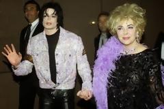 Katherine Jackson: «Η Elizabeth Taylor έκλεψε τον γιο μου»