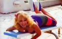Σπάνια γυμνή φωτογραφία της Αλίκης Βουγιουκλάκη από το καλοκαίρι του 1979 - Φωτογραφία 1