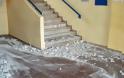 Έπεσε η οροφή σχολείου στο Ωραιόκαστρο! Από θαύμα σώθηκαν οι μαθητές! ΦΩΤΟ - Φωτογραφία 5
