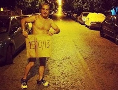 Έλληνας παρουσιαστής πήρε τους δρόμους…γυμνός! - Δείτε φωτο - Φωτογραφία 4