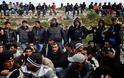 Περισσότεροι από 700 μετανάστες προσπάθησαν να μπουν στην Ισπανία
