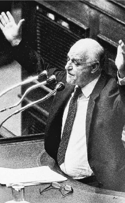 18 Οκτωβρίου 1981: Η αποφράδα ημέρα της ανόδου στην εξουσία της συμμορίας του ΠΑΣΟΚ - Φωτογραφία 7