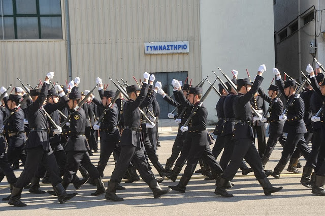 ΟΡΚΩΜΟΣΙΑ ΠΡΩΤΟΕΤΩΝ ΜΑΘΗΤΩΝ ΤΗΣ ΣΣΑΣ - Φωτογραφία 3