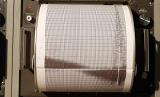 ΠΡΙΝ ΛΙΓΟ: Σεισμός 4 Ρίχτερ νότια της Κρήτης - Φωτογραφία 1