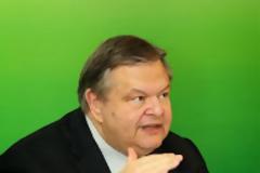 Καρφώνει πρώην υπουργούς της Ν.Δ ο Ευ. Βενιζέλος...!!!
