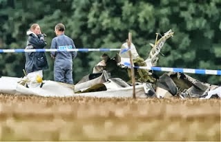 Τραγωδία: Συνετρίβη αεροσκάφος που μετέφερε αλεξιπτωτιστές- 10 νεκροί  Πηγή: Τραγωδία: Συνετρίβη αεροσκάφος που μετέφερε αλεξιπτωτιστές- 10 νεκροί ~ Τσεκουρατοι | Tsekouratoi - Φωτογραφία 1
