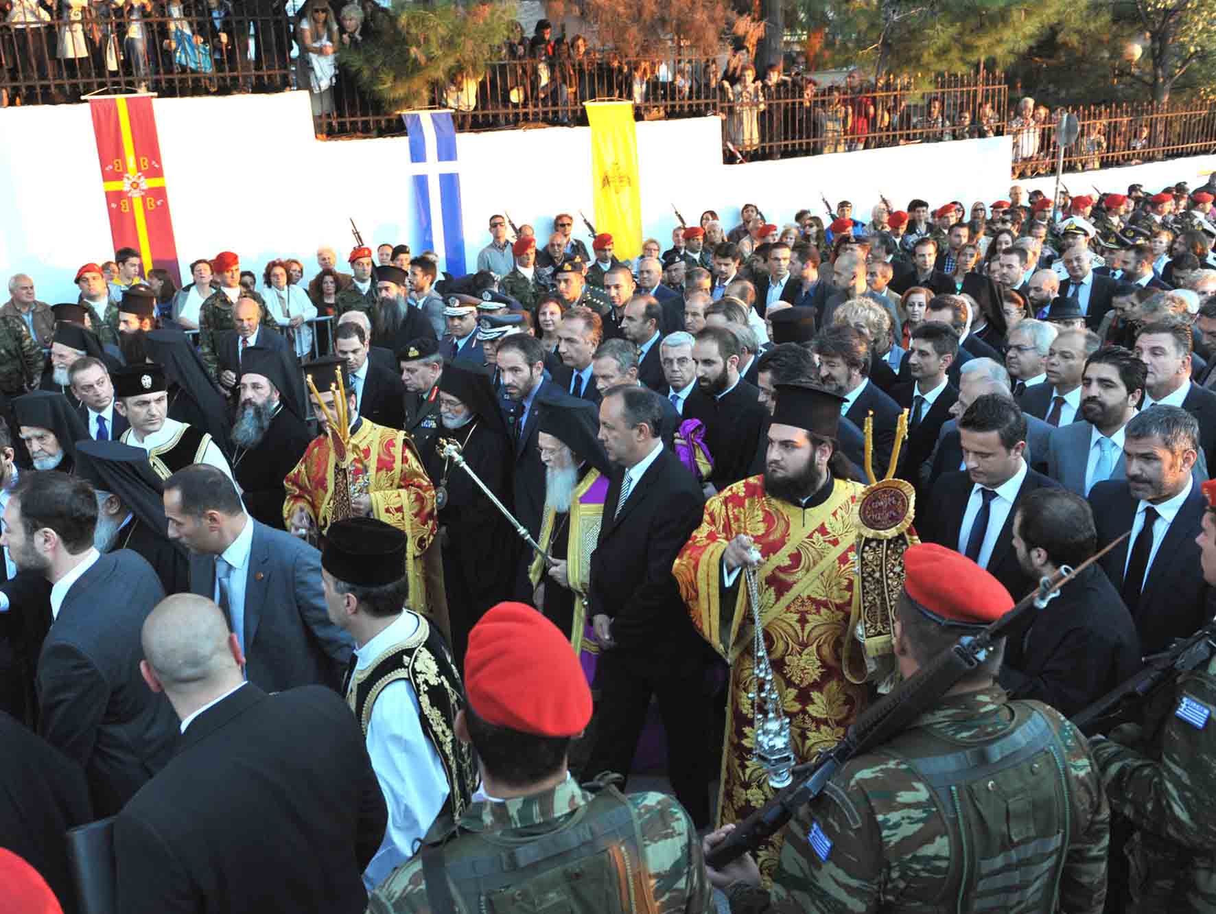 Ιστορικές στιγμές στο δήμο Νεάπολης-Συκεών… - Φωτογραφία 8